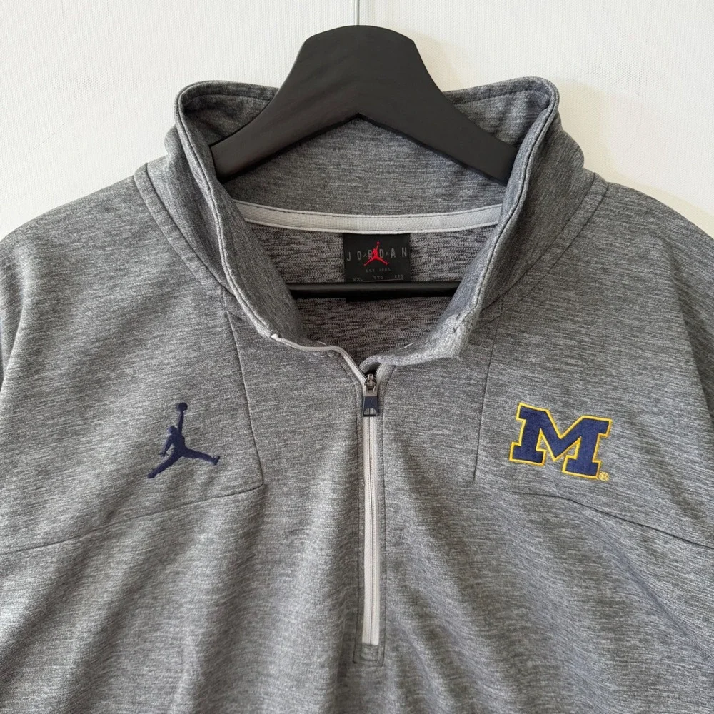 Jordan Michigan Wolverines Mens XXL Grey Quarter Zip Pullover DD6405-063